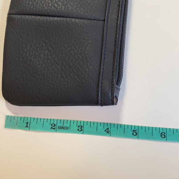 Black Tassel Wristlet - Picture 8 of 9